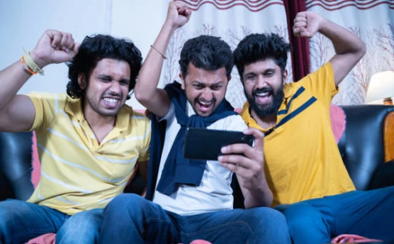 क्रिकेट: मोबाइल पर लाइव मैच कैसे देखें जानें